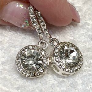 👂✨pretty silver plated earring never worn from winners